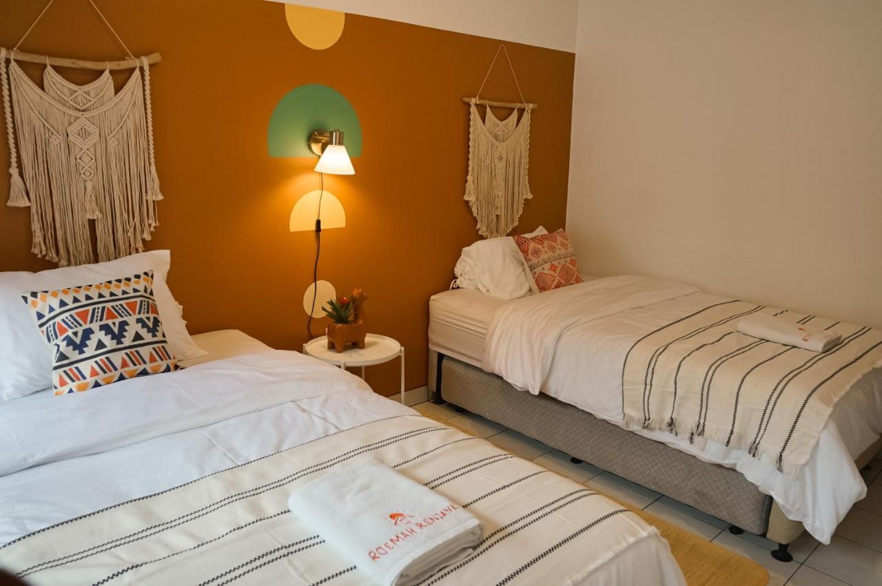 Bed and Breakfast Roemah Renjana Bandung Esterno foto