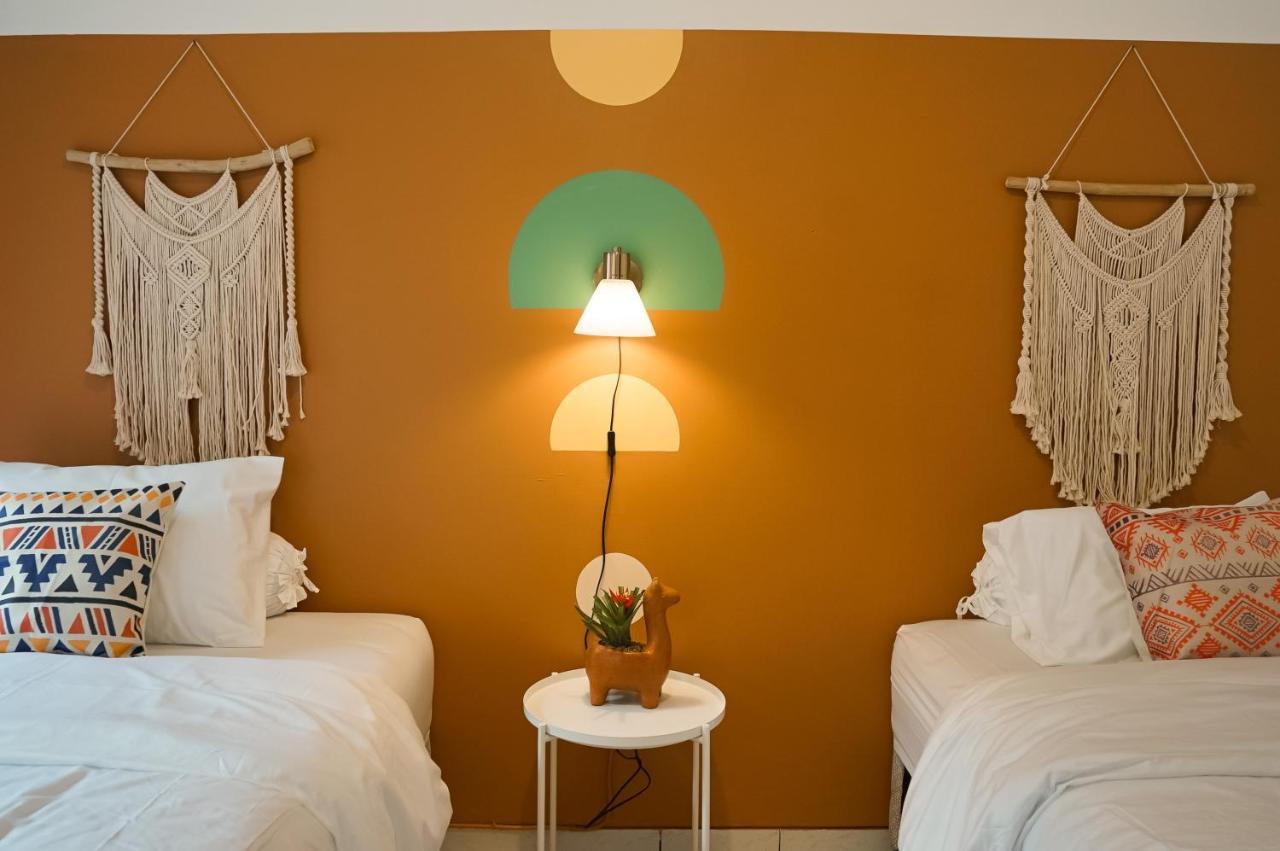 Bed and Breakfast Roemah Renjana Bandung Esterno foto