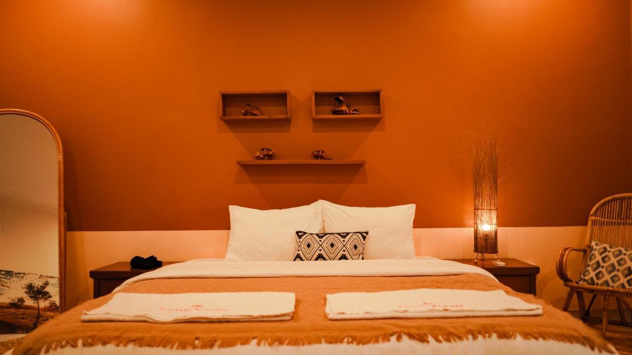 Bed and Breakfast Roemah Renjana Bandung Esterno foto