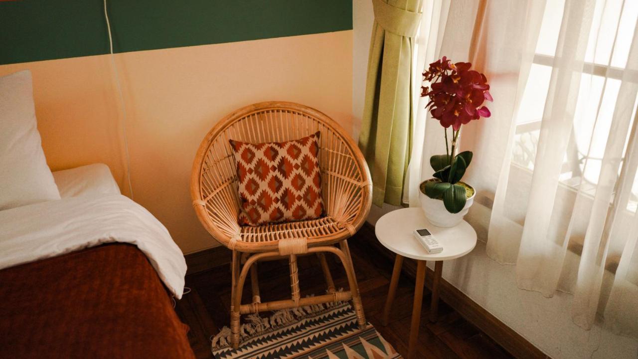 Bed and Breakfast Roemah Renjana Bandung Esterno foto
