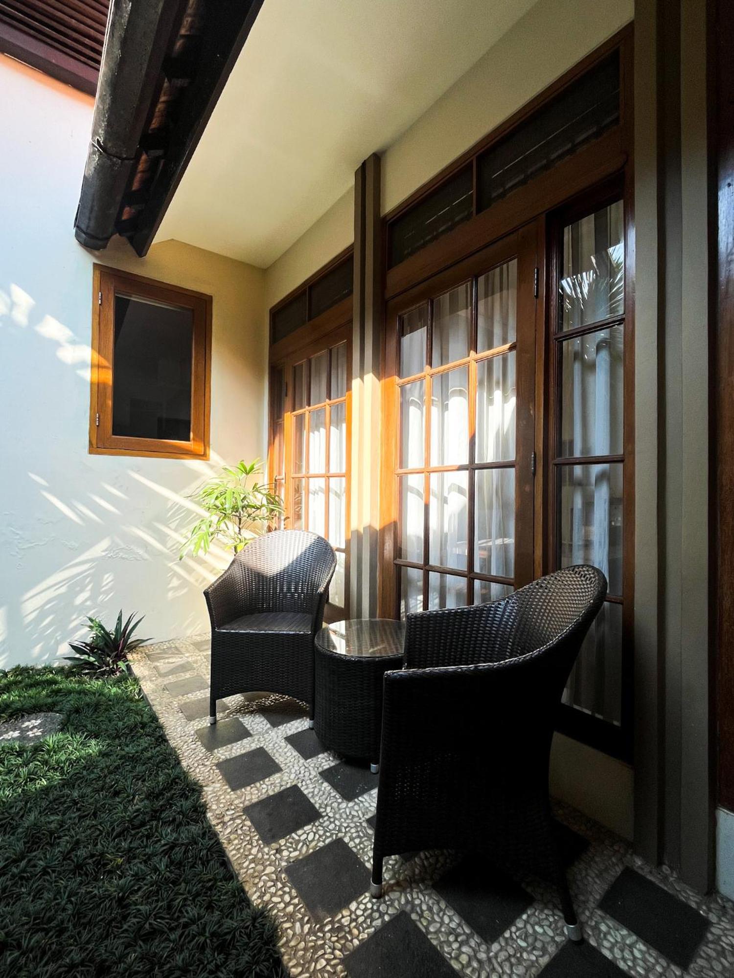 Bed and Breakfast Roemah Renjana Bandung Esterno foto