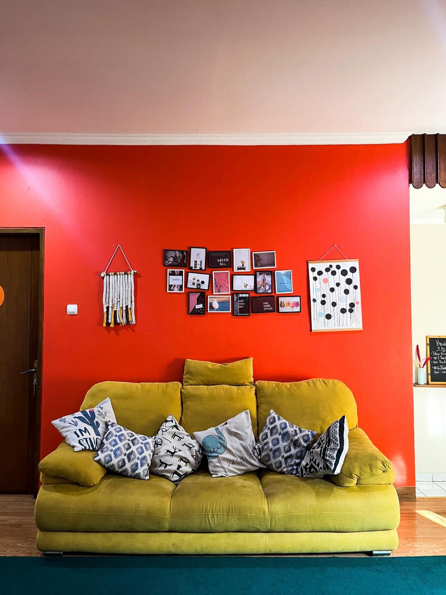 Bed and Breakfast Roemah Renjana Bandung Esterno foto
