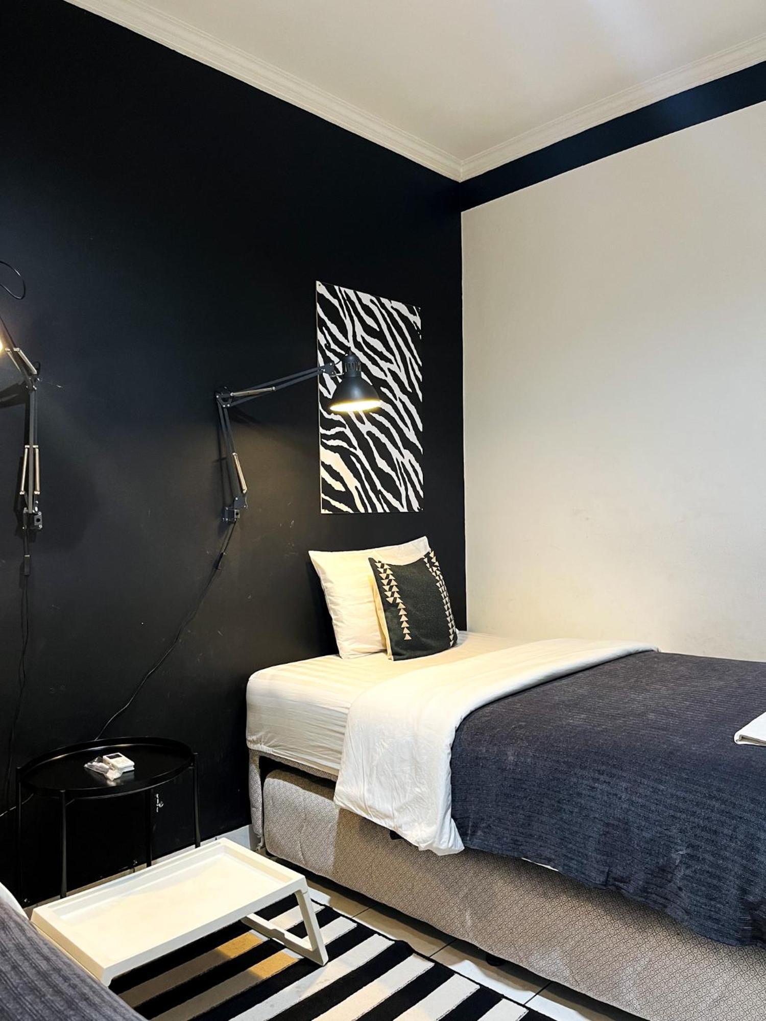 Bed and Breakfast Roemah Renjana Bandung Esterno foto